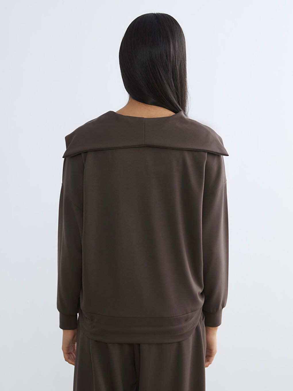 Kahverengi Polo Yaka Oversize Kadın Sweatshirt-3