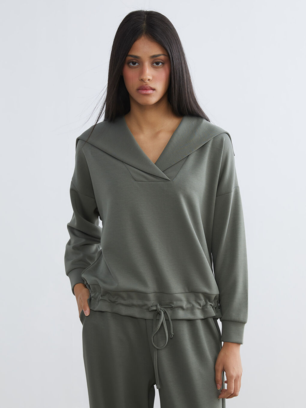 Haki Polo Yaka Oversize Kadın Sweatshirt