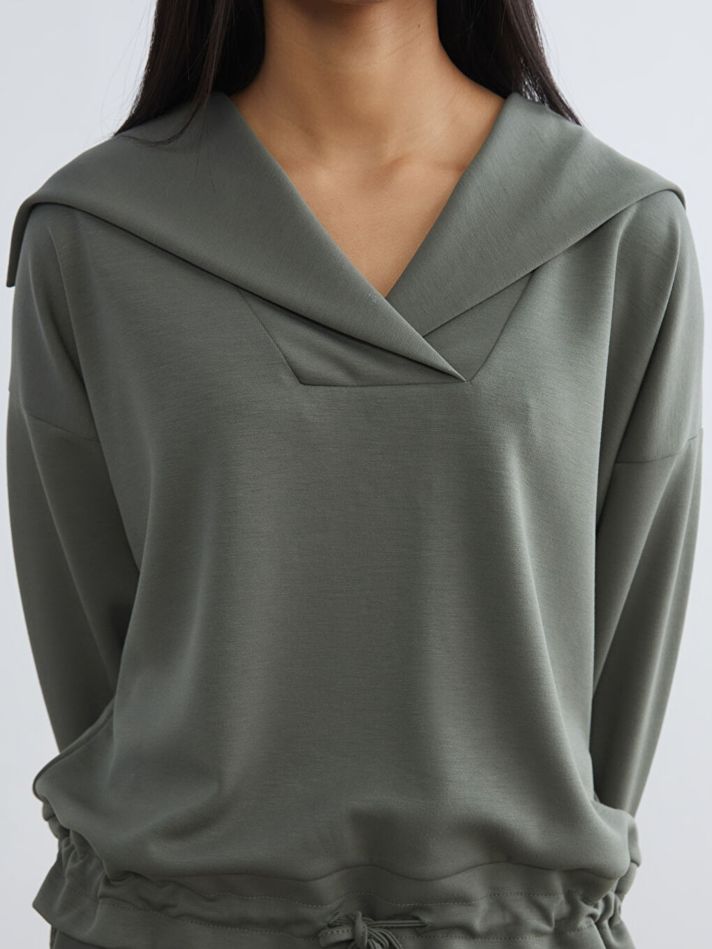 Haki Polo Yaka Oversize Kadın Sweatshirt-2