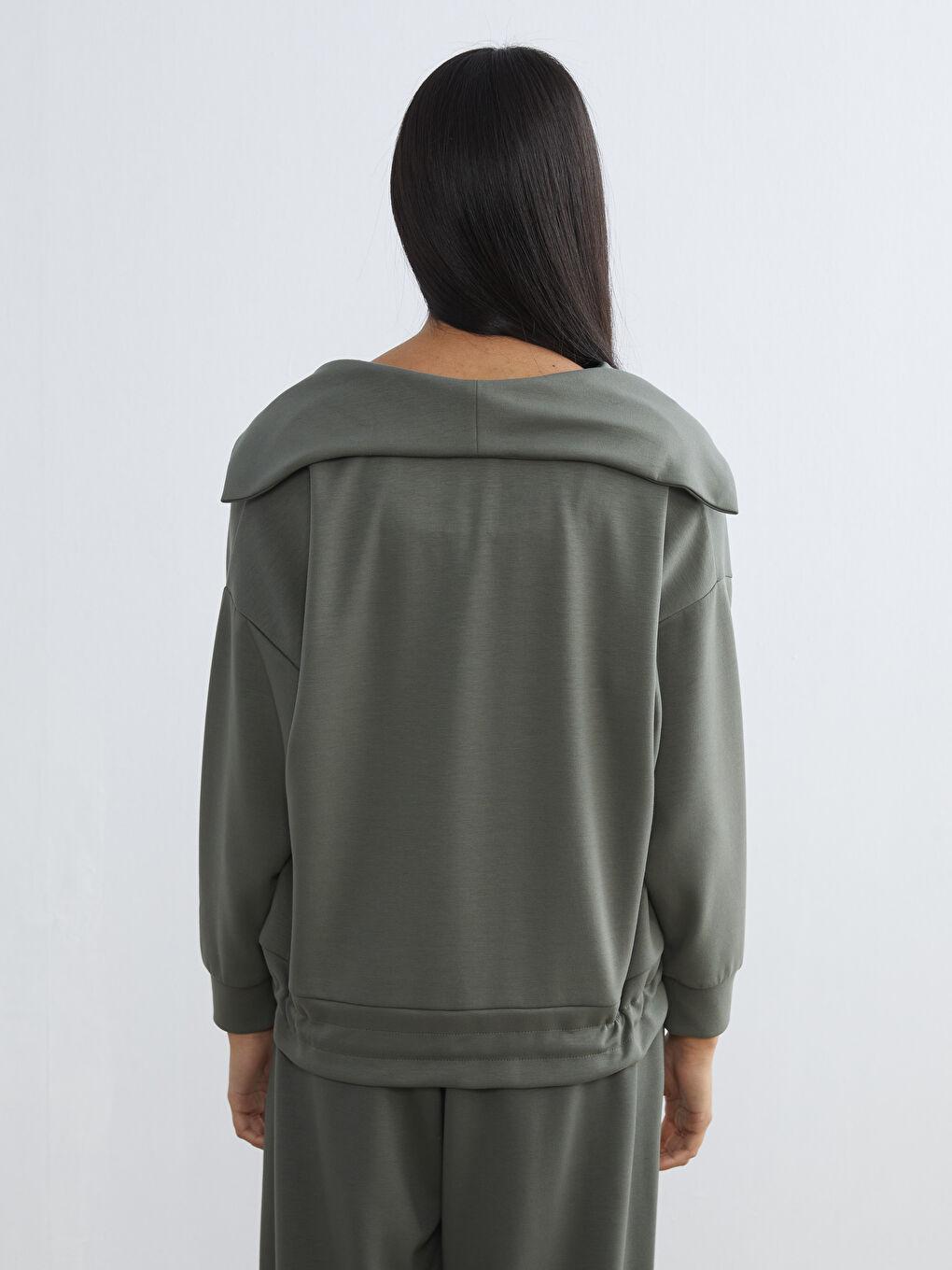 Haki Polo Yaka Oversize Kadın Sweatshirt-3