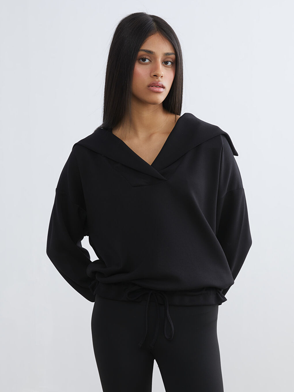 Siyah Polo Yaka Oversize Kadın Sweatshirt-1