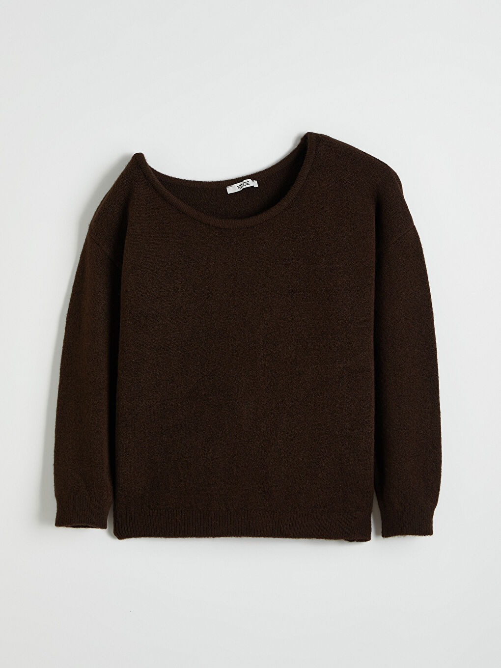 Kahverengi Kayık Yaka Oversize Kadın Triko Kazak	