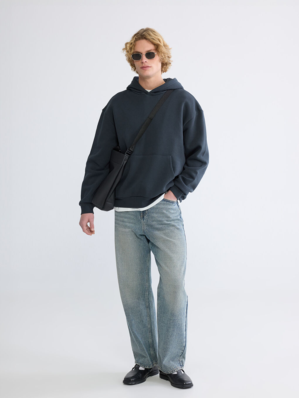 Kangaroo Pocket Men's Thick Hoodie-1