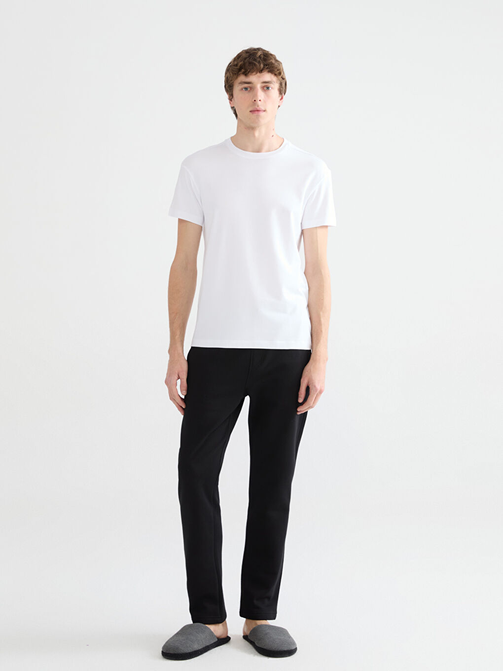 تۆپی بیجامە قۆڵ کورت یه‌خه‌ خڕ بۆ پیاوان-1