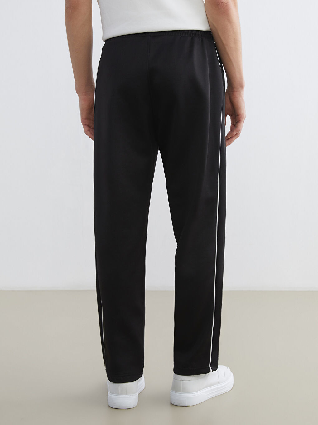 Standard Fit Men's Sweatpants-3