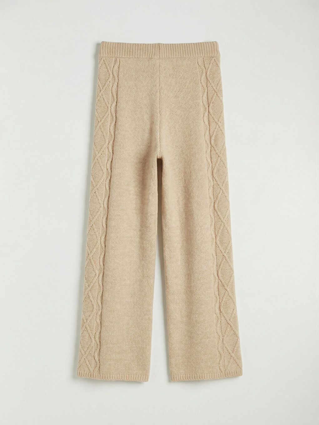 Bej Fiyonk Nakışlı Kız Bebek Triko Kazak ve Pantolon-4