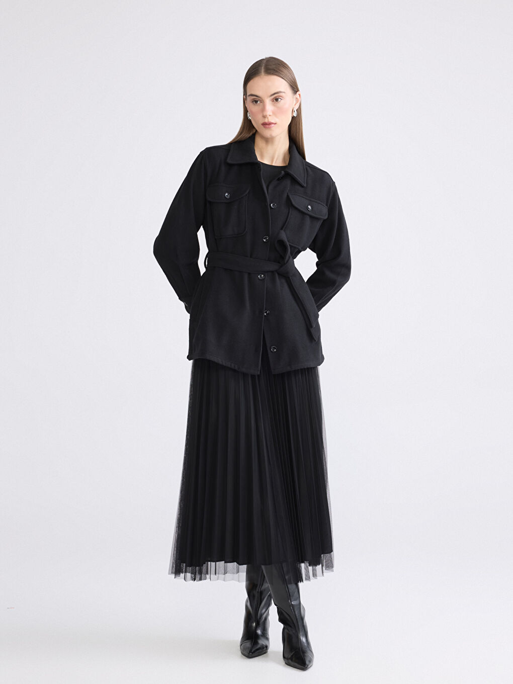 Siyah Beli Lastikli Pileli Etek-1