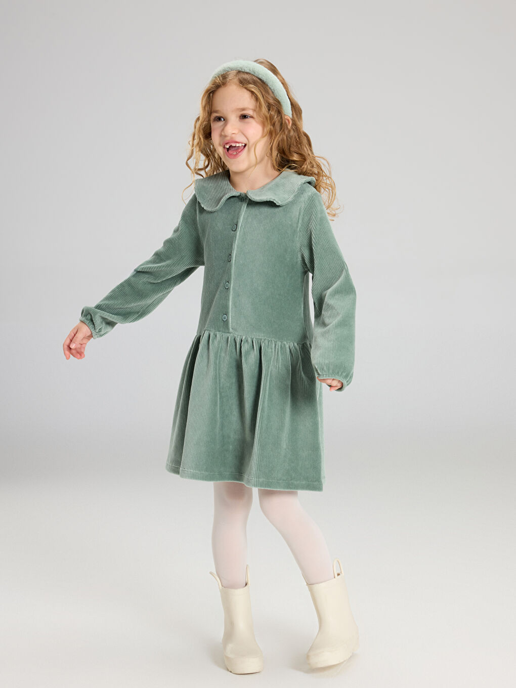 პიტერ პენის საყელო გოგონებისთვის ხავერდის კაბა