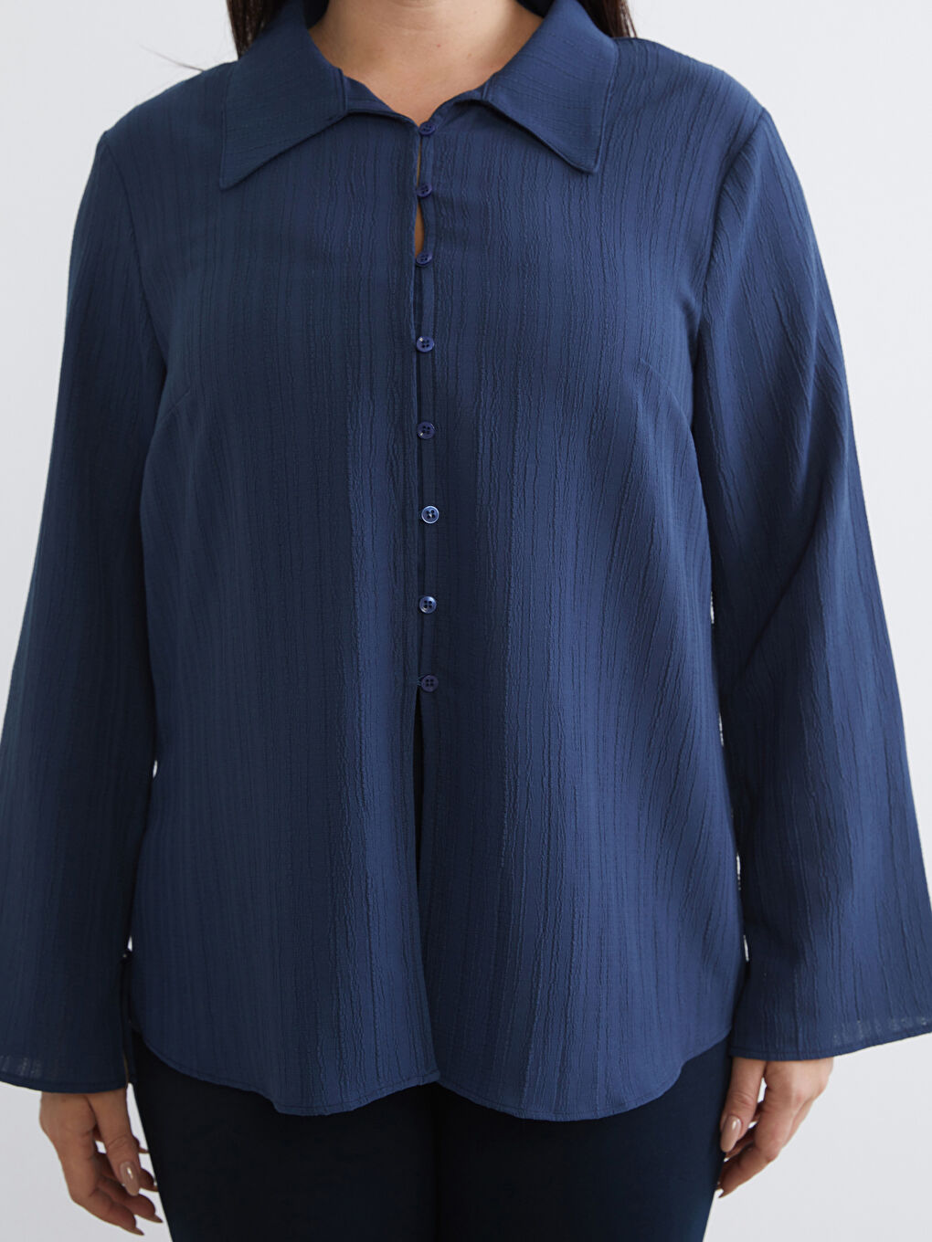 Lacivert Büyük Beden Dokulu Poplin Kadın Gömlek-2