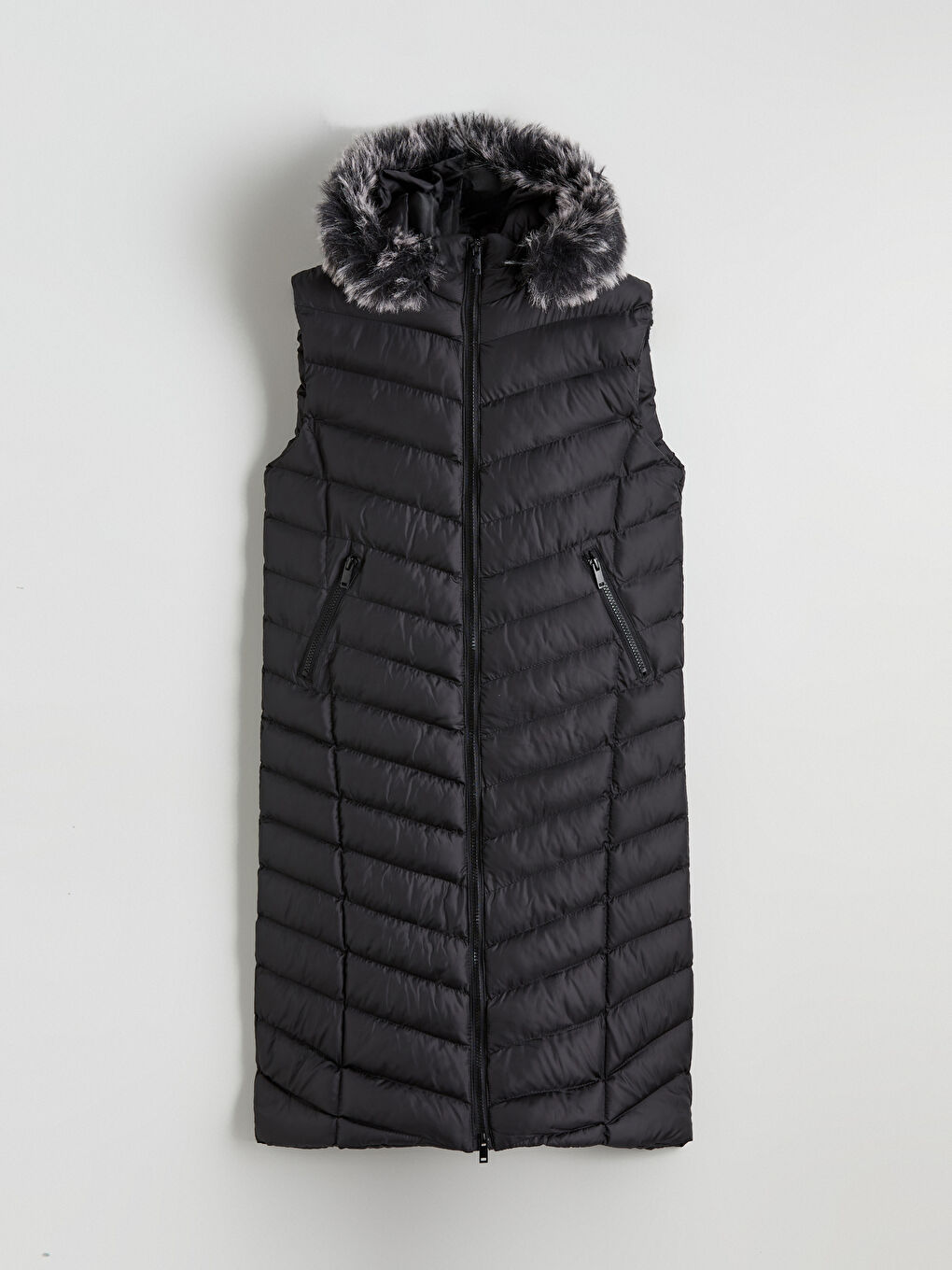 Siyah Kürk Kapüşonlu Kadın Şişme Yelek-4