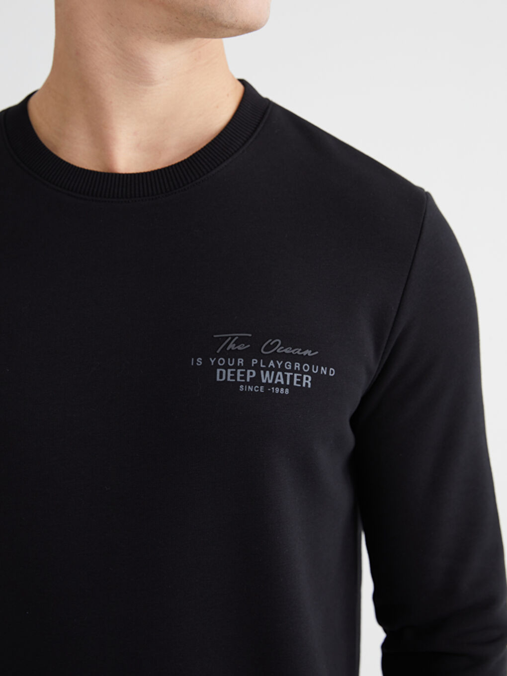 Siyah Bisiklet Yaka Erkek Kalın Sweatshirt-2