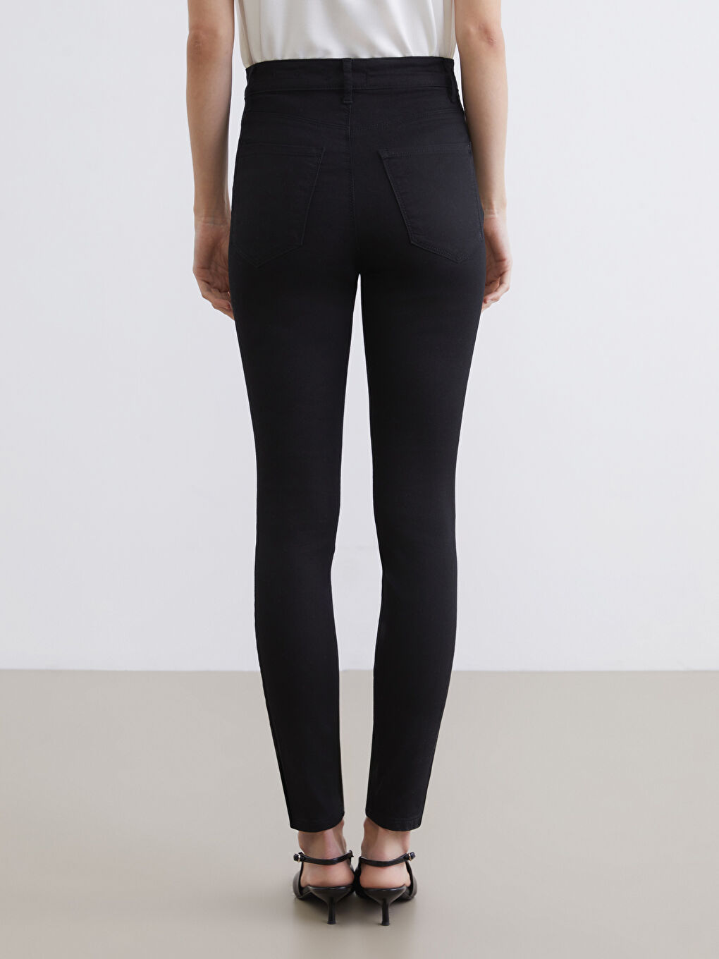 Jupiter Super Skinny Fit Women's Jeans-3