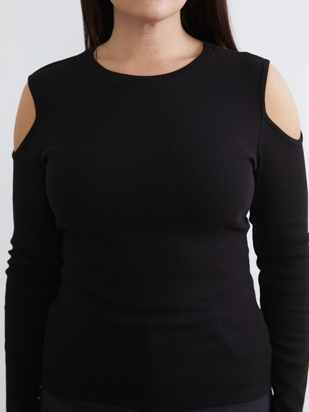 Siyah Büyük Beden Pencere Detaylı Kadın Body-2