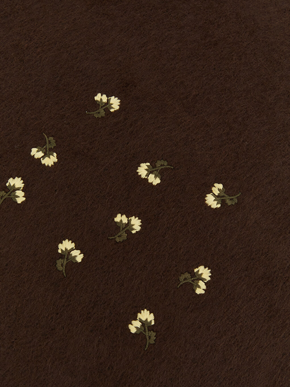 Kahverengi Püsküllü Kadın Atkı-2