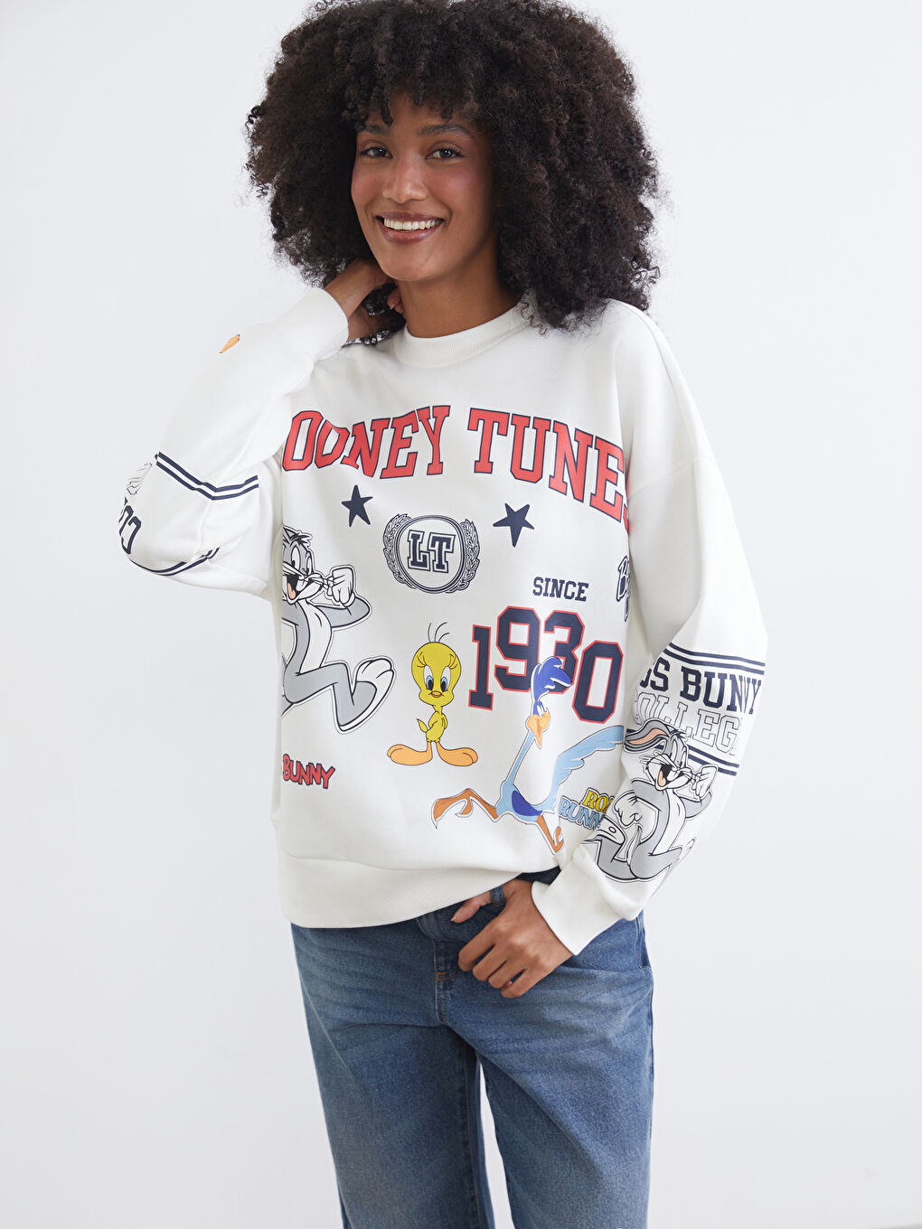 Ekru Looney Tunes Baskılı Kadın Kalın Sweatshirt