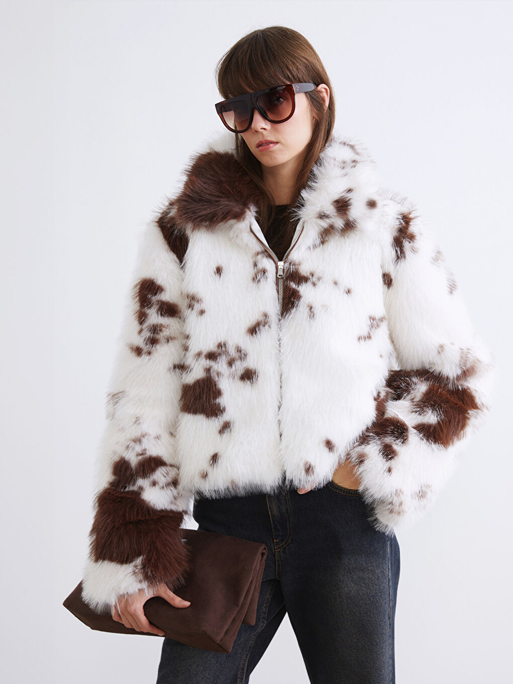 Kahverengi Gömlek Yaka Dalmaçya Desenli Kadın Kürk Mont