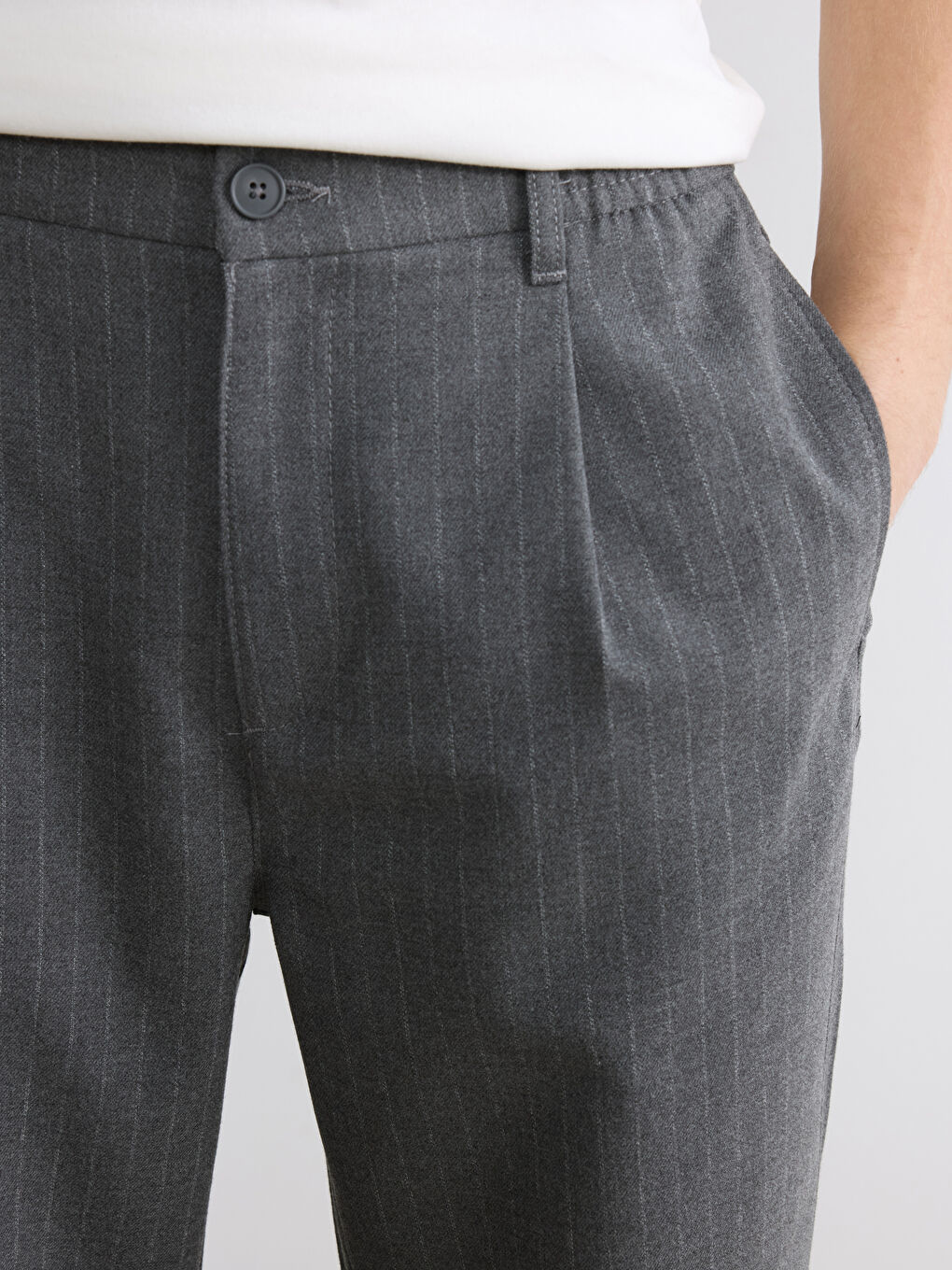 Gri Standart Kalıp Erkek Pileli Pantolon-4