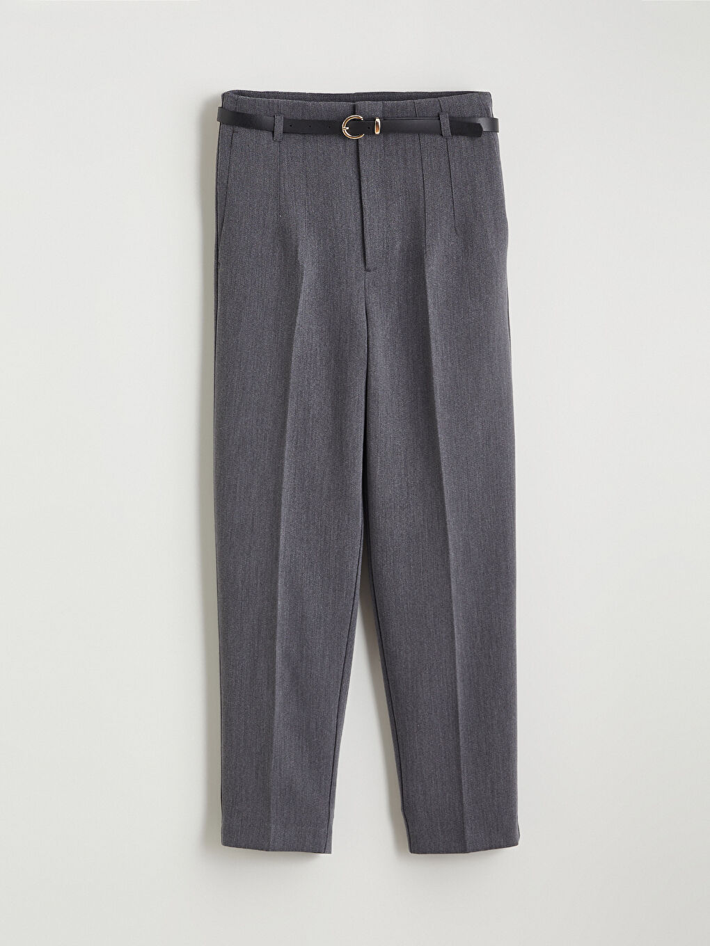 Gri Beli Kemerli Dar Fit Kadın Pileli Pantolon-4