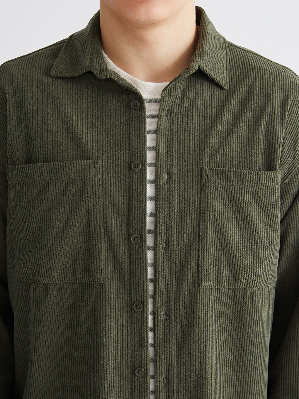 Haki Regular Fit Uzun Kollu Kadife Erkek Gömlek-2