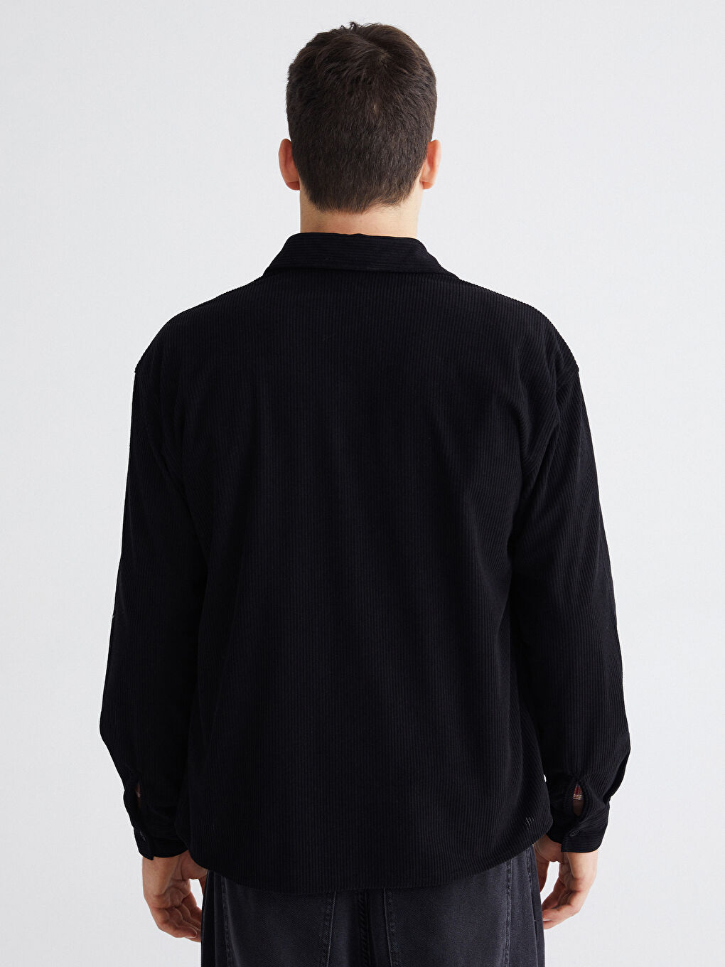 Siyah Regular Fit Uzun Kollu Kadife Erkek Gömlek-3