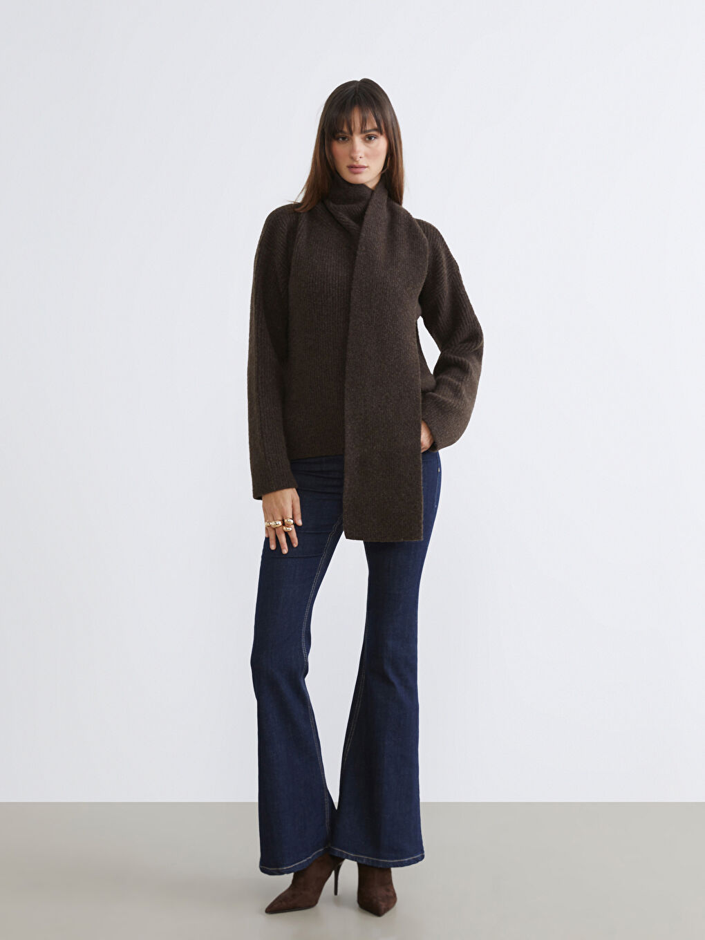 Kahverengi Şal Yaka Kadın Triko Kazak-1