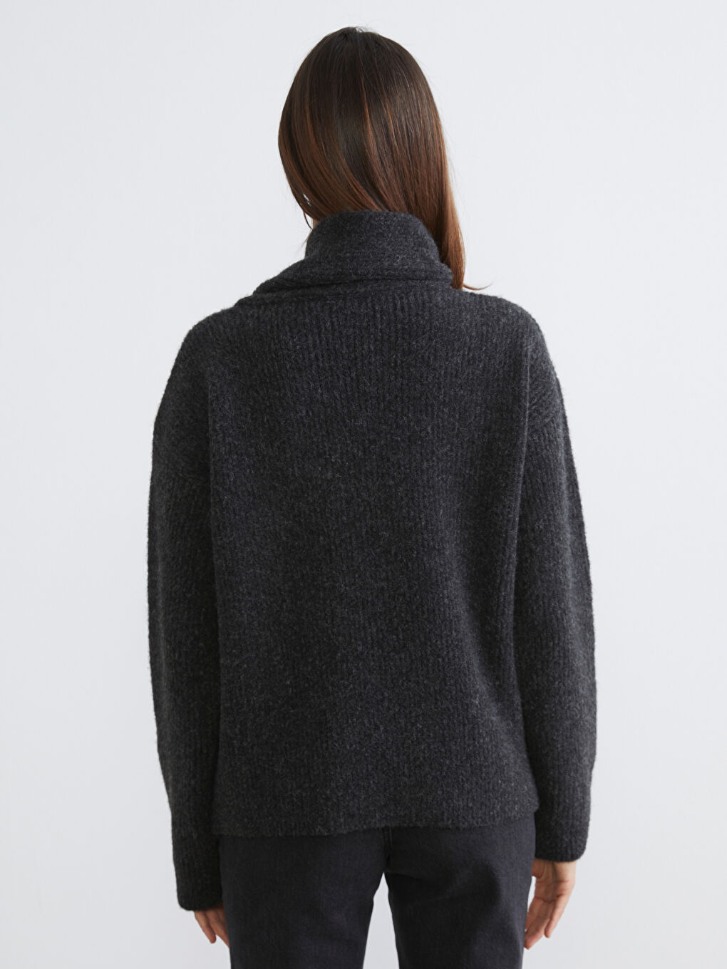 Gri Şal Yaka Kadın Triko Kazak-3