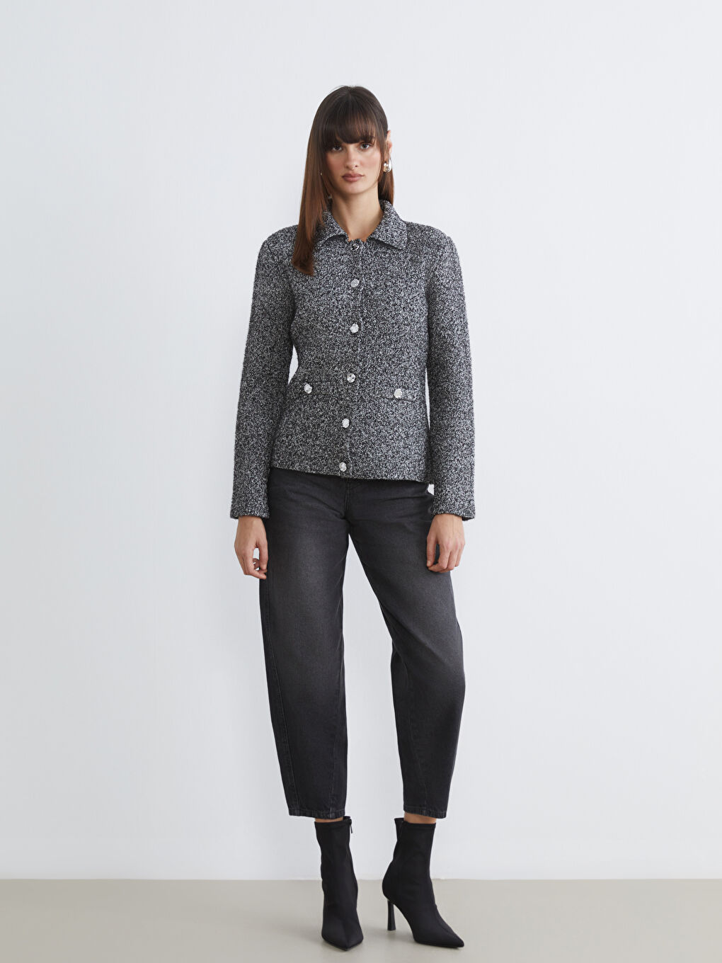 Siyah Polo Yaka Kadın Triko Hırka-1