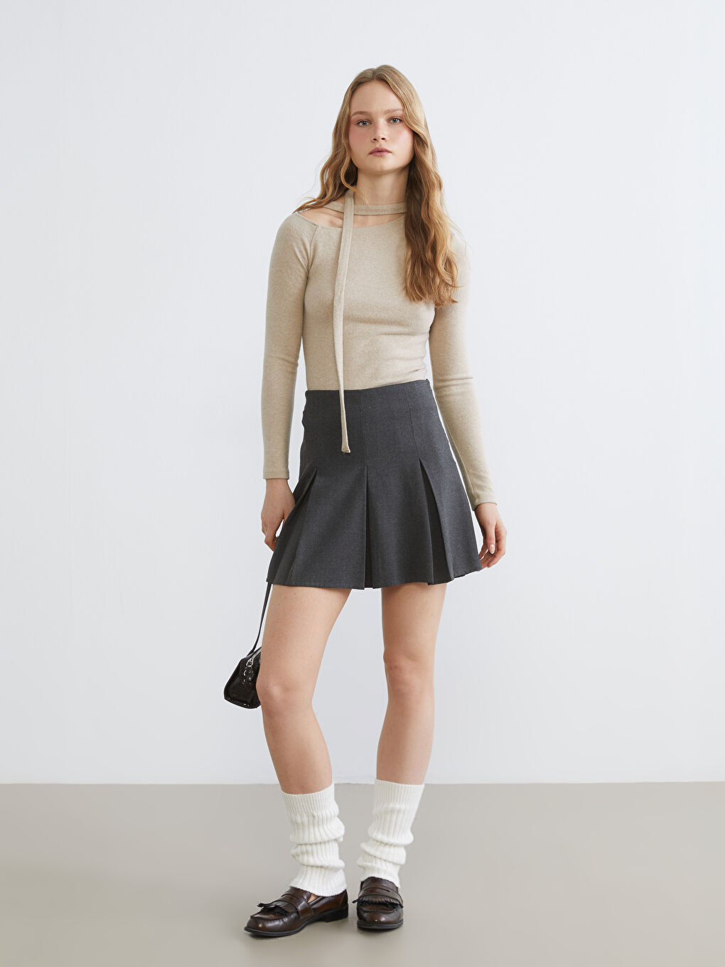 Bej Kayık Yaka Bluz-1