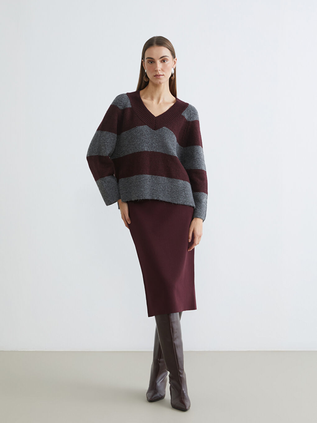 Mürdüm Beli Lastikli Yırtmaçlı Triko Etek