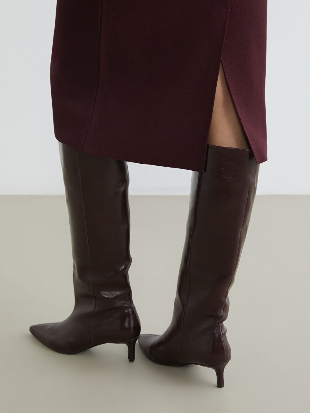 Mürdüm Beli Lastikli Yırtmaçlı Triko Etek-2