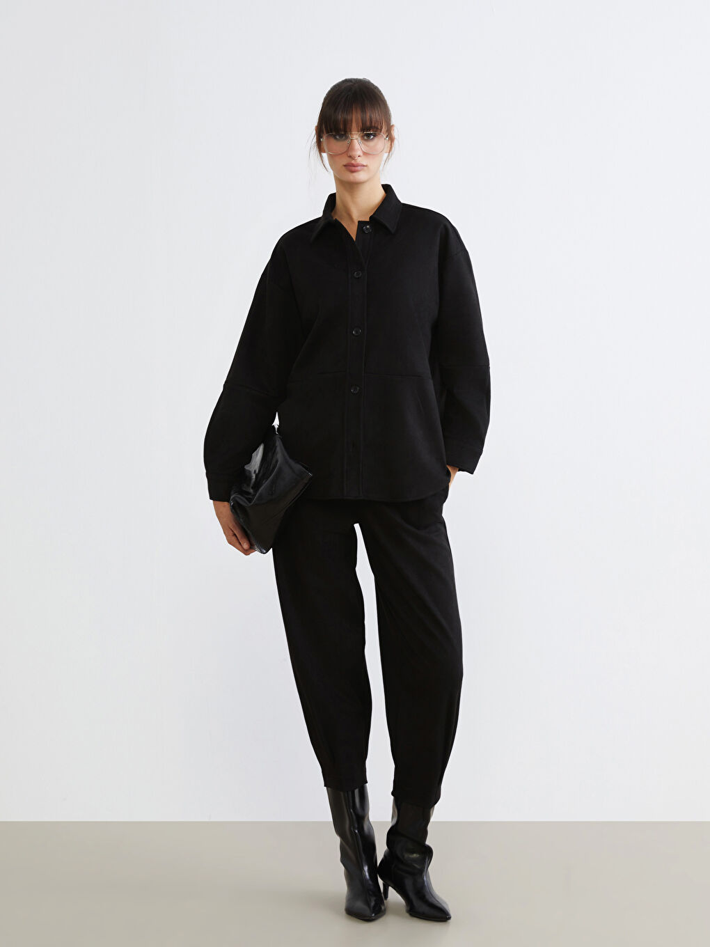 Siyah Beli Lastikli Süet Görünümlü Kadın Jogger Pantolon