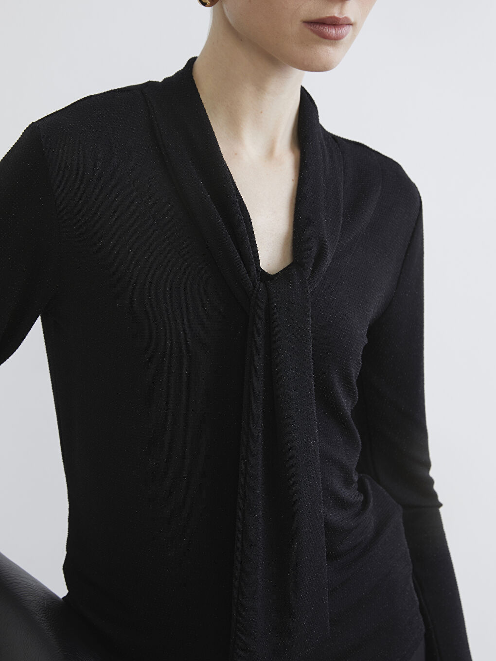 Woman BLACK Blouse-2
