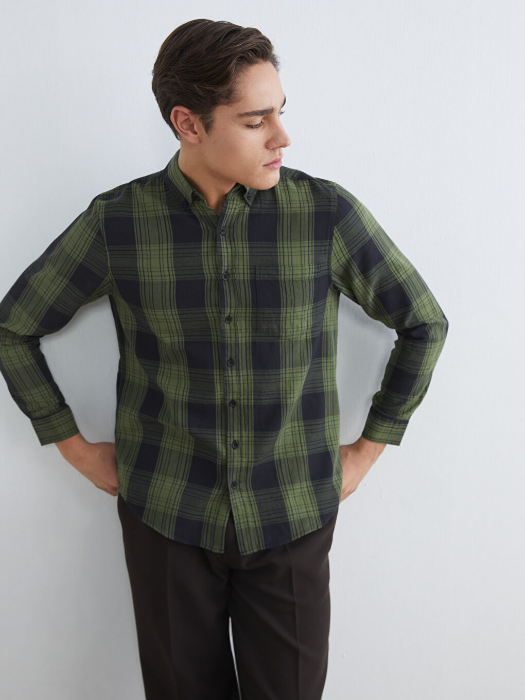 Siyah Regular Fit Ekose Poplin Erkek Gömlek