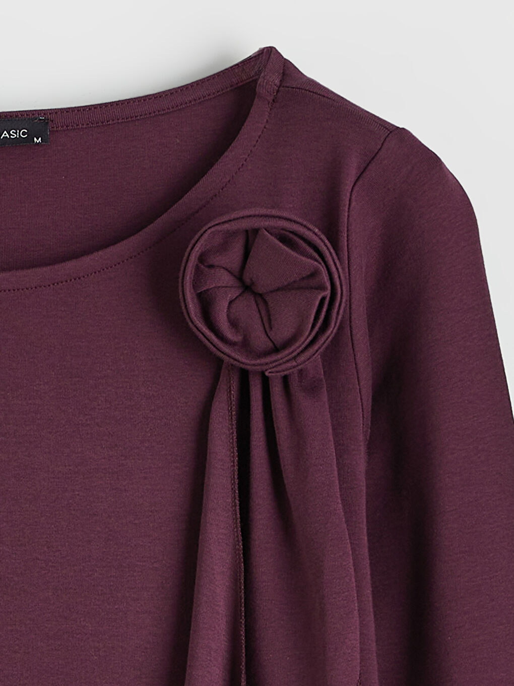 Mürdüm Bisiklet Yaka Çiçek Aplikeli Kadın Tişört-5