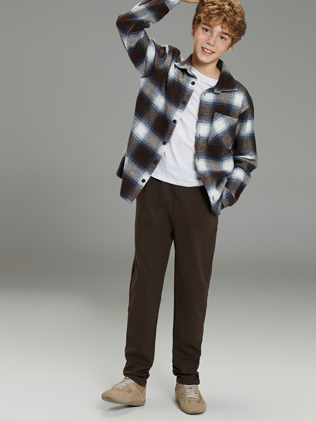 Kahverengi Beli Lastikli Erkek Çocuk Pantolon