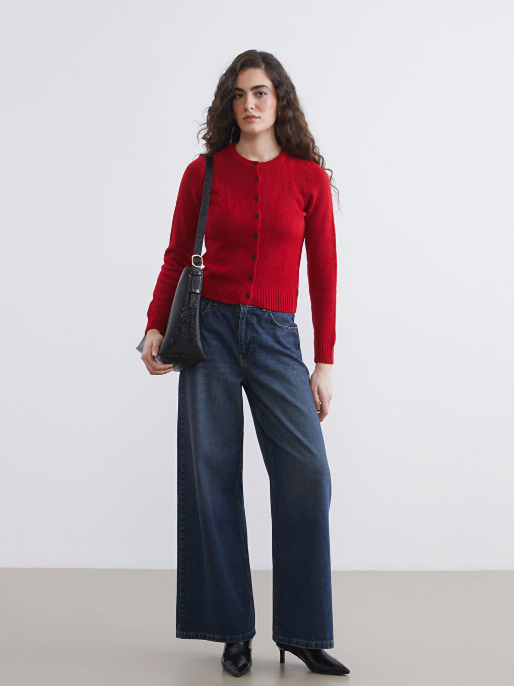 Kırmızı Bisiklet Yaka Kadın Triko Hırka-1