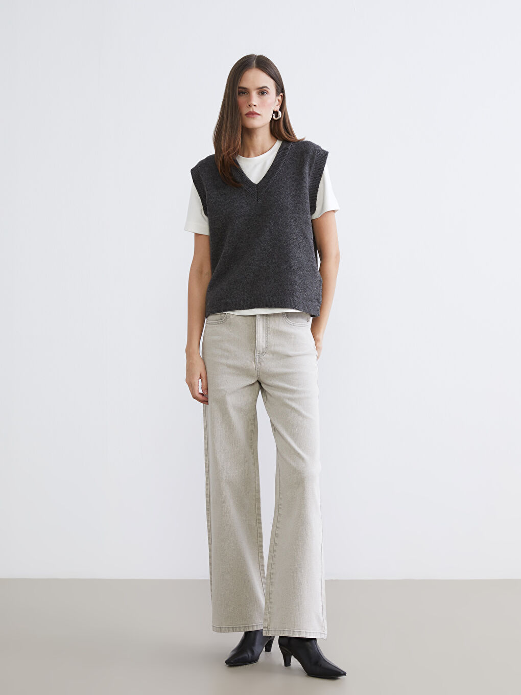 Antrasit V Yaka Kadın Triko Süveter-1