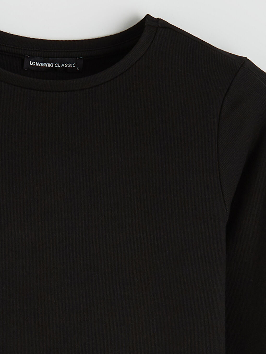 Siyah Bisiklet Yaka Fitilli Kadın Tişört-5