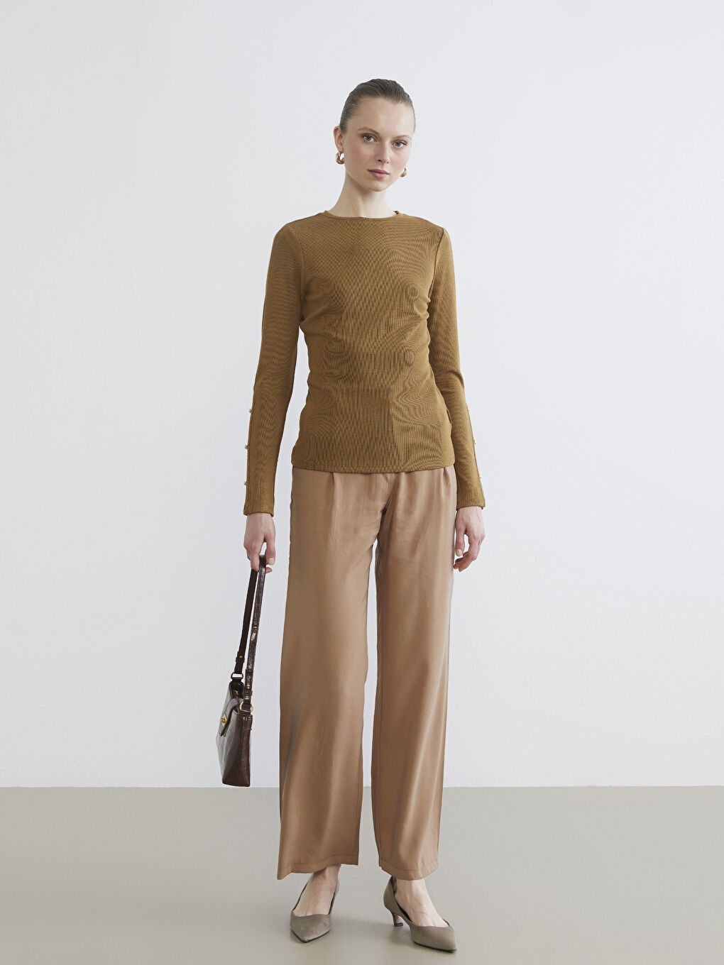 Sarı Bisiklet Yaka Fitilli Kadın Tişört-1