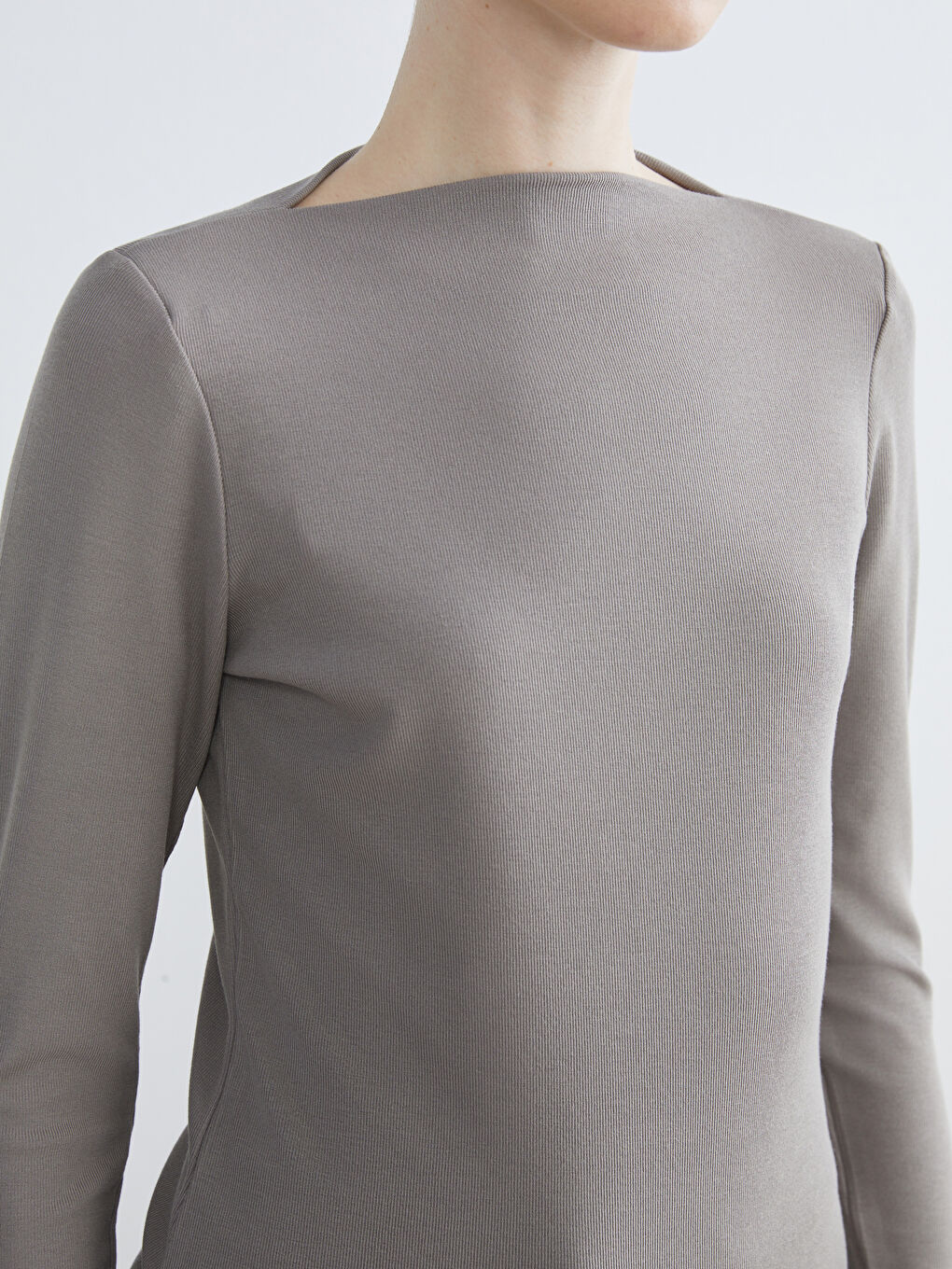 Kahverengi Kayık Yaka Fitilli Bluz-2