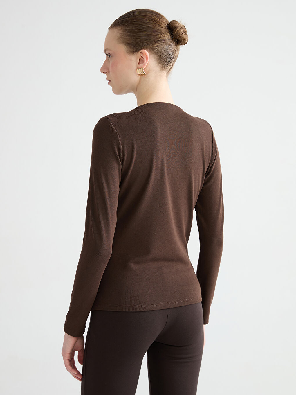 Kahverengi Kayık Yaka Fitilli Bluz-3