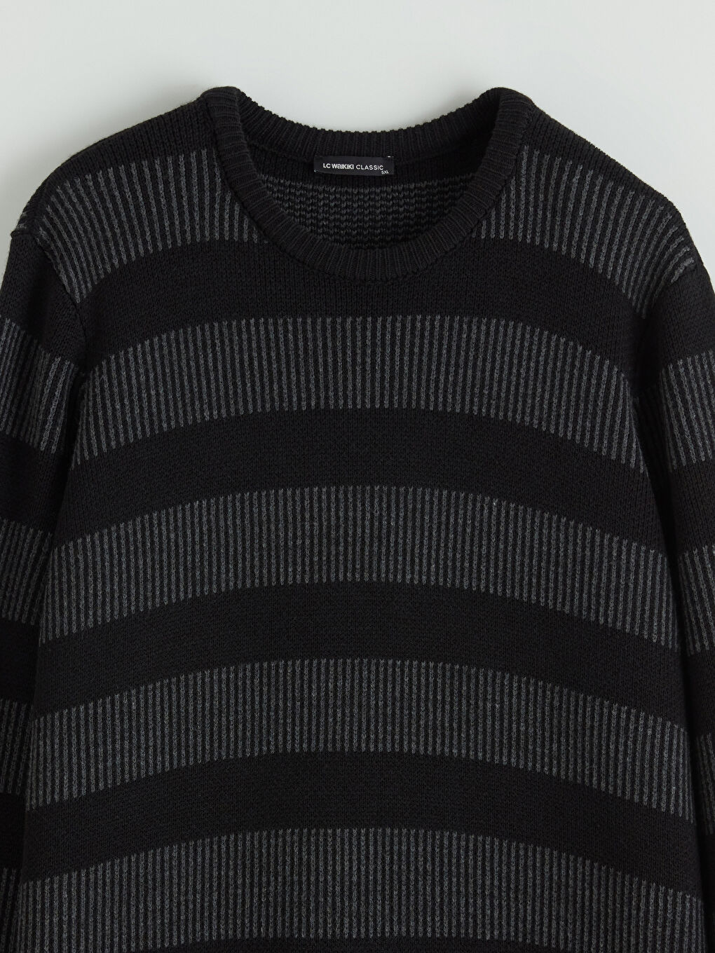 Siyah Bisiklet Yaka Çizgili Erkek Triko Kazak-1