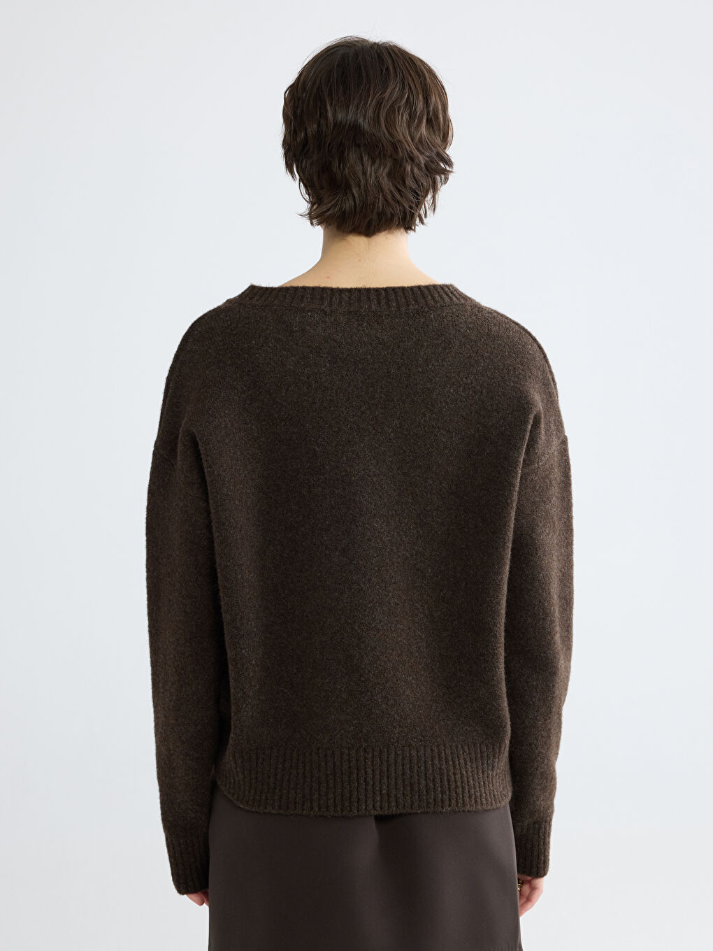 Kahverengi V Yaka Oversize Kadın Triko Kazak-3