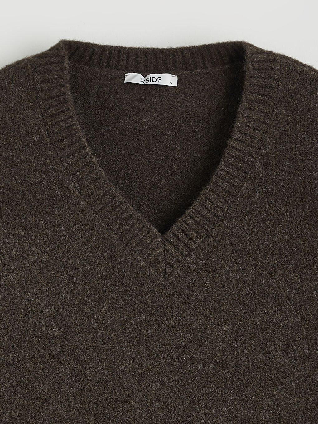 Kahverengi V Yaka Oversize Kadın Triko Kazak-5