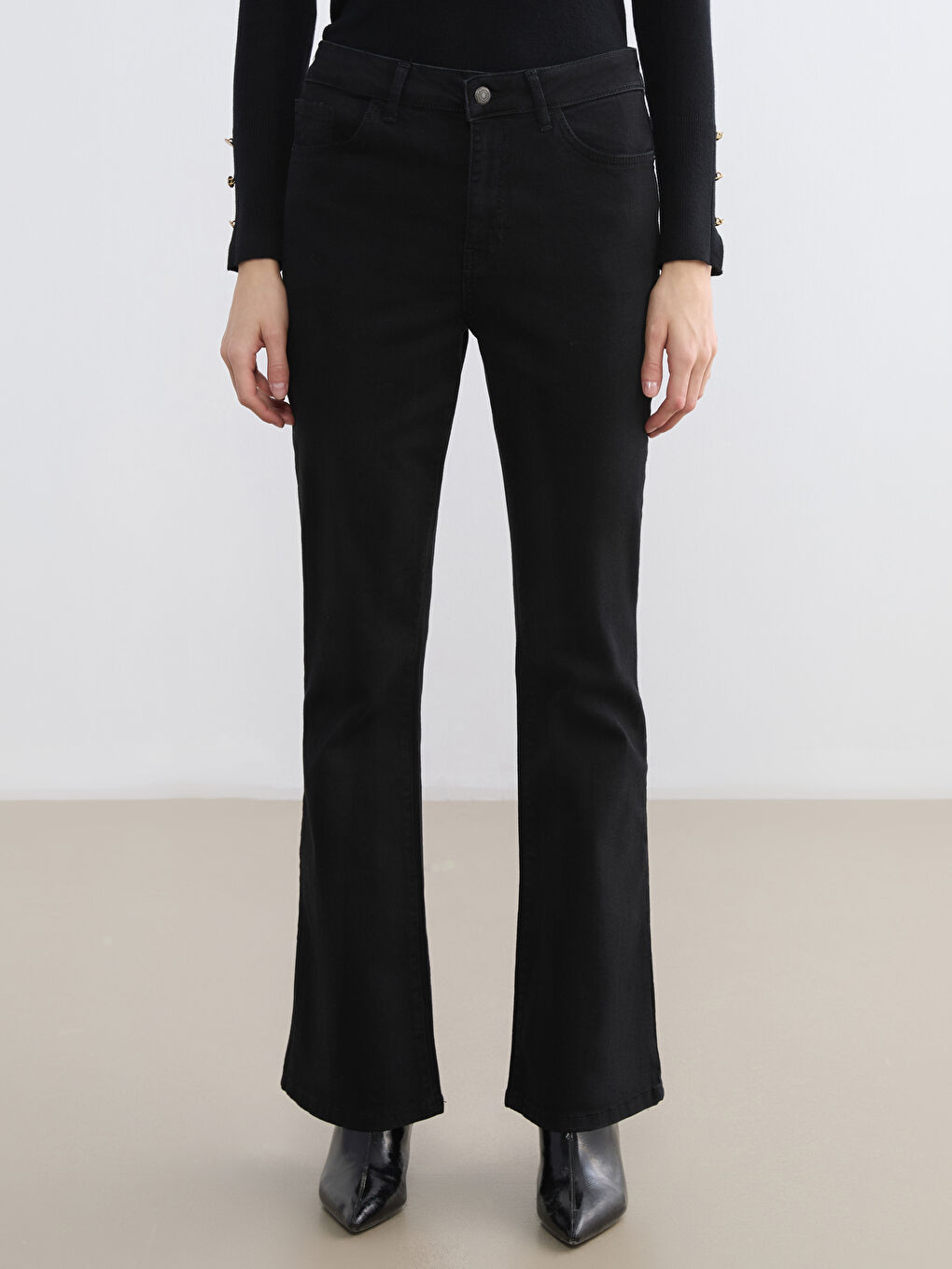 Mars Ausgestellte Damen Jeans-1