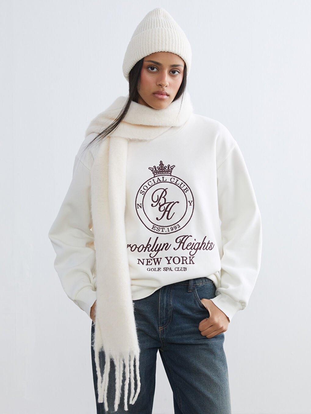 Женщины экрю Свитшот