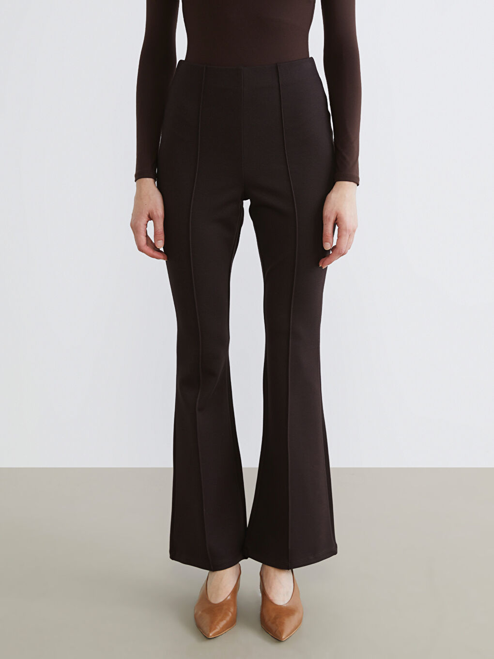 Kahverengi Yüksek Bel İspanyol Paça Kadın Pantolon-1