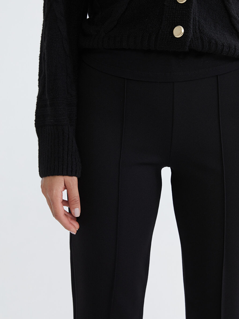 Siyah Dar Fit Kadın Pileli Pantolon-2