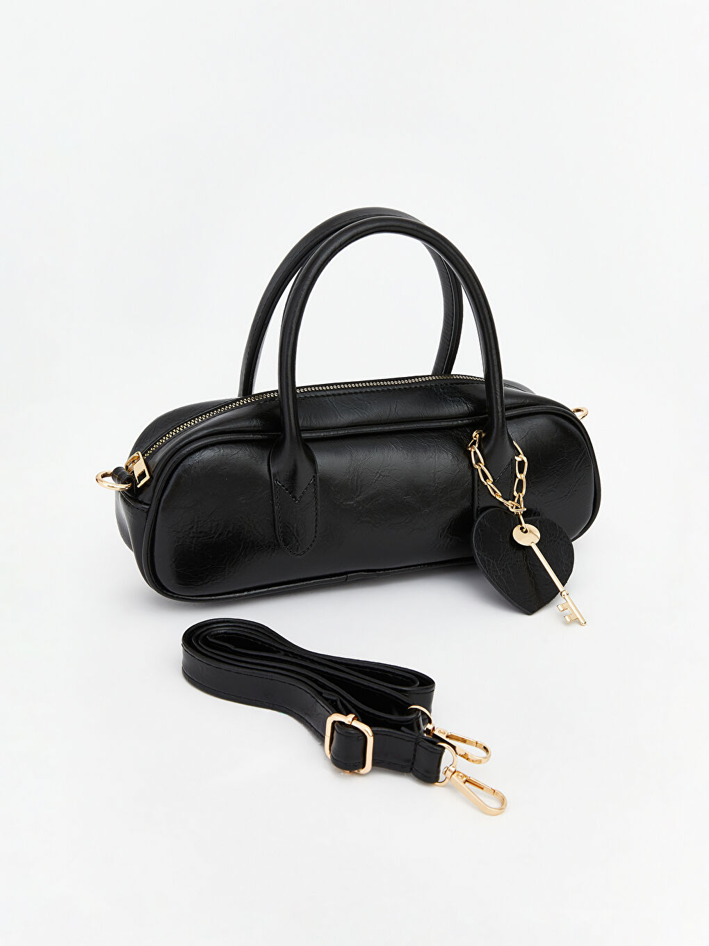 Siyah Deri Görünümlü Kadın Omuz Çantası-1