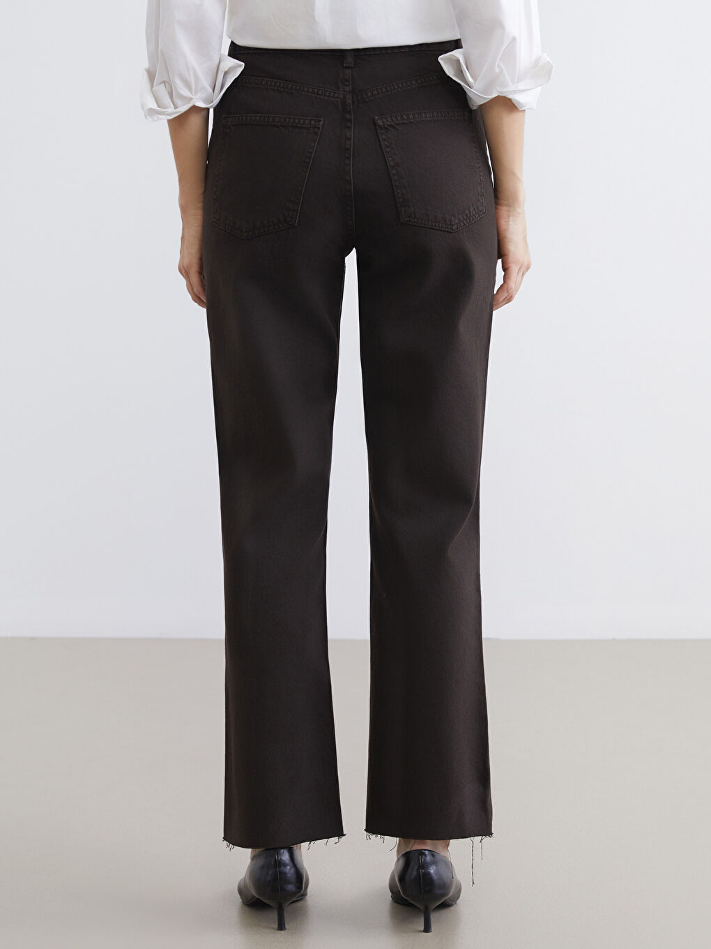 Kahverengi Straight Fit Kadın Jean Pantolon-3